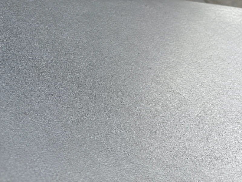 Close-up of an electro-galvanized surface, even and free of spangle.